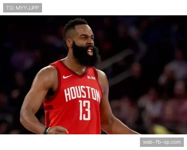 格兰特·威廉姆斯无球跑动制造空间，提升绿军外线效率